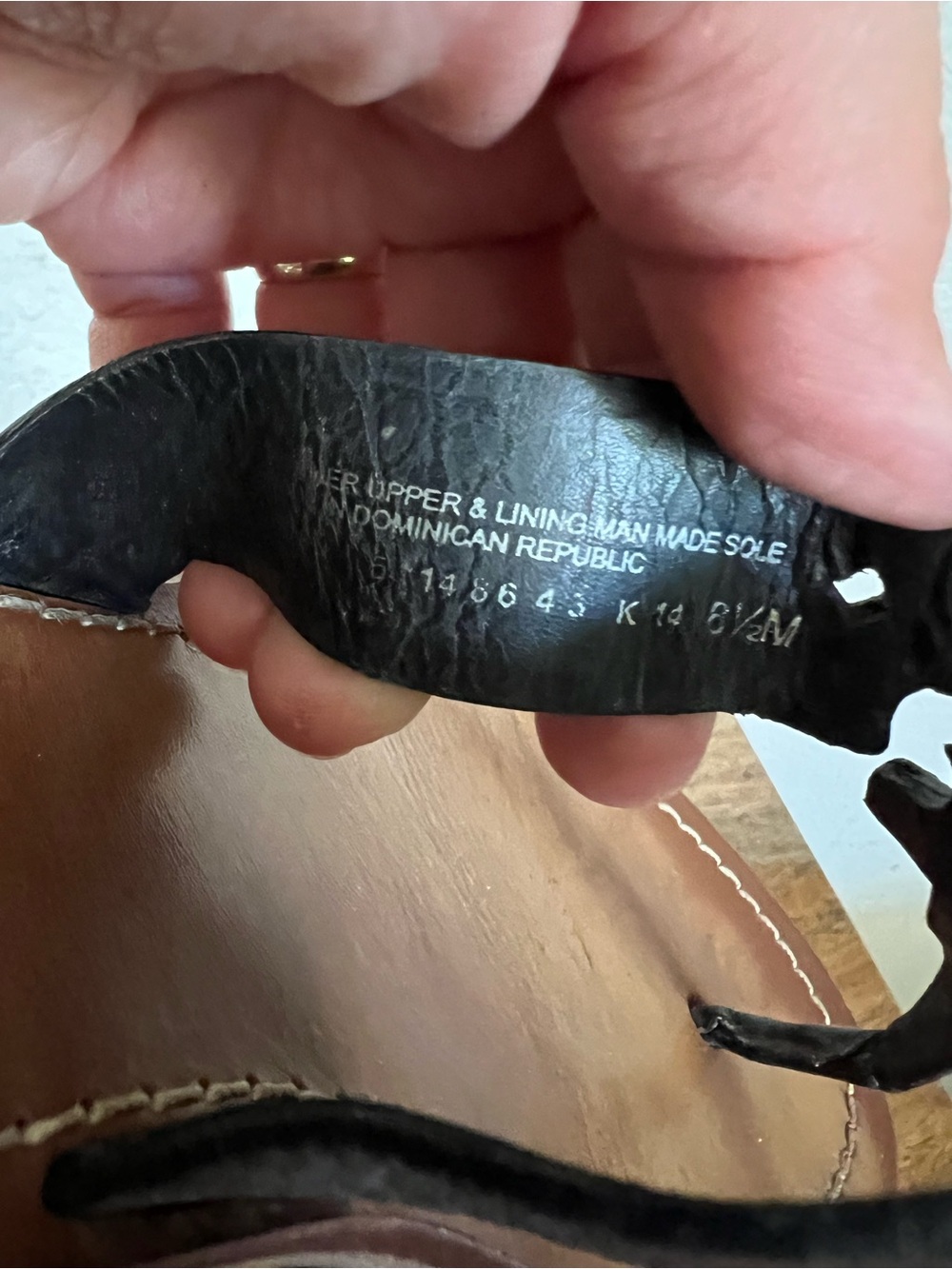 Tory Burch Black Leather Logo Thong Sandals with Brown Footbed - Picture 10 of 11